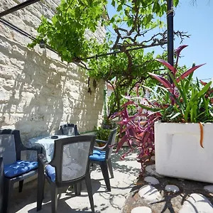 https://apartment-antonio-trogir-21220.hotels-in-trogir.com